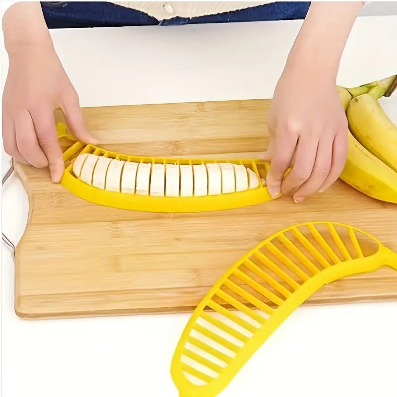 Banana Slicer, Multifunctional Fruit Cutting Tool, Banana Cutter, Fruit Separator, Fruit Salad Platter Divider, Kitchen Accessory, Perfect Partner for Beer Festivals, Christmas, Halloween, And Other Holidays