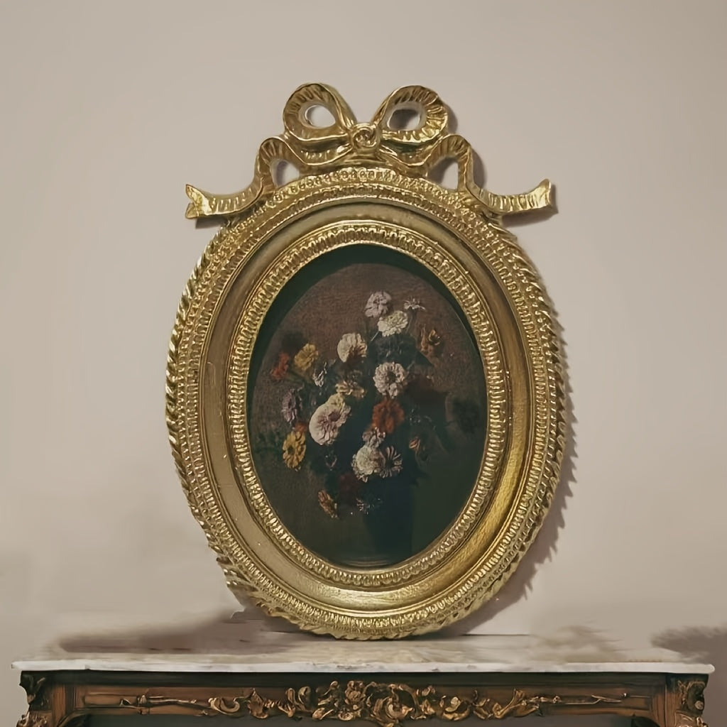 1 Elegante Moldura de Foto em Resina Dourada Estilo Vintage com Design Floral - Pequena Exibição Decorativa de Imagens para Decoração de Casa Sofisticada & Fundo de Fotografia, Presente Ideal para Feriados, Decoração de Parede com Fotos