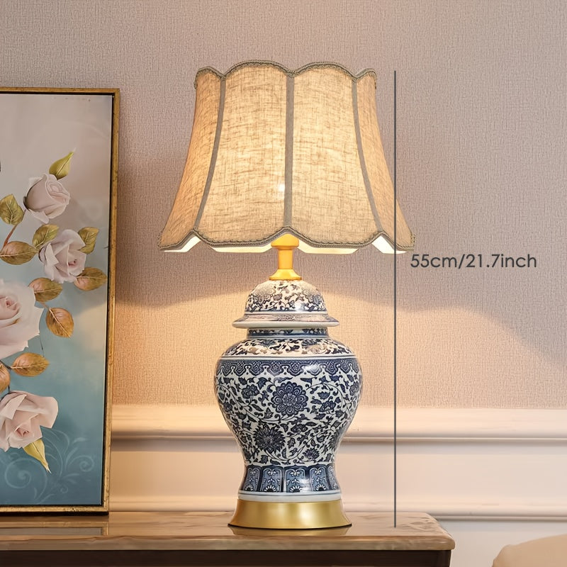 Candeeiro de Mesa Moderno Chinês em Porcelana Azul e Branca - Candeeiro de Cabeceira em Cerâmica Jingdezhen com Cabo Alimentado por USB, Design Elegante Branco e Azul para Sala de Estar, Sofá, Mesa de Cabeceira - Abajur Durável em Tecido e Controlo do Interruptor, Candeeiro de Mesa Para Sala de Estar